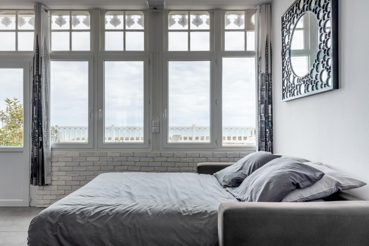 Appartement En Front De Mer Avec Terrasse Et Vue Mer Ароманш-ле-Бен Екстериор снимка